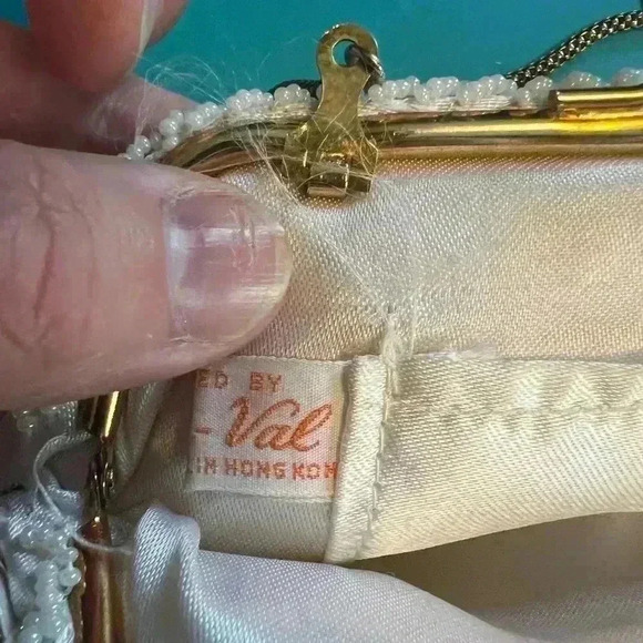 Du-Val Hand Beaded Evening Bag - Brides Bag - Cruise Wear - Made in Hong Kong - Picture 6 of 7